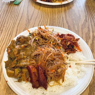 Curry, glass noodles, bean sprout salad, kimchi! AMAZING