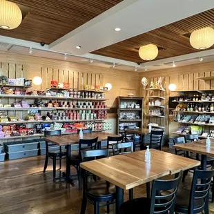 Mini Korean market, cute!