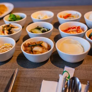 a variety of bowls of food