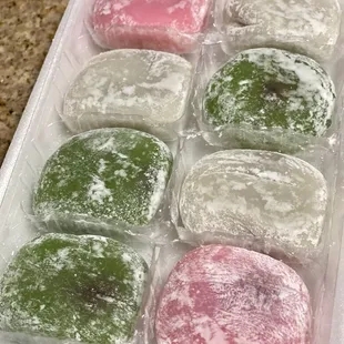 Chapssaltteok. Korean-style mochi. Made in Las Vegas.