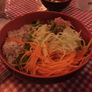 Lemon Pepper Papaya Salad