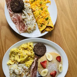 Omelet platter &amp; breakfast platter