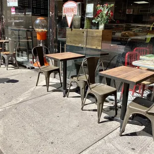 Outside Seating is in the sun. 09/02/21 Lunch Today