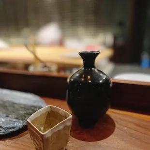 Warm sake (chrysanthemum )