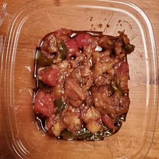 Mesaka&apos;a - fried eggplant and peppers in a vinegar-tomato sauce