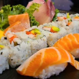 Salmon Sushi