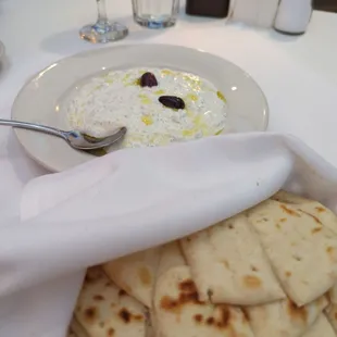 Tzatziki and pita