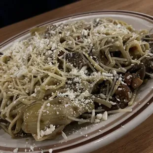 Mushroom and artichoke linguine