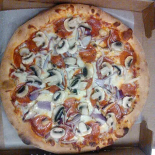 this is our small 12&quot; 3-topping Pepperoni,mushroom, and onion!