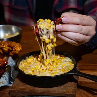 food, chicken wings and fried chicken