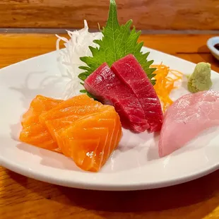sushi, food, sashimi, sushi and sashimi
