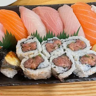 Sushi Deluxe