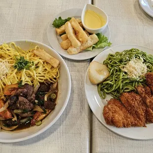 food, chicken wings and fried chicken