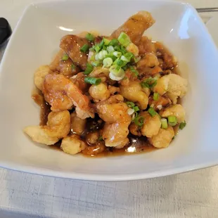 Chicharron De Pescado Al Ajo