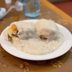 Biscuits &amp; Gravy Half