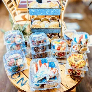 4th of July bakery items...