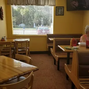 sushi and sashimi, interior