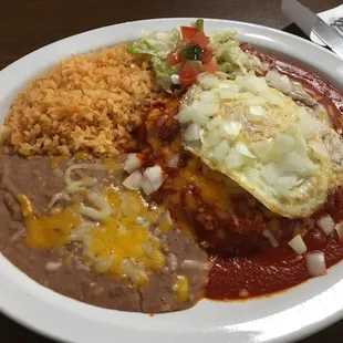 a plate of mexican food
