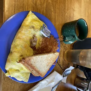Kalua pork omelette with coffee