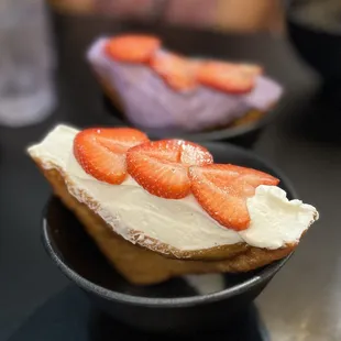 Strawberry Aged Créme Pan $7.99