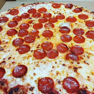 XL Large 18" Pepperoni Pizza