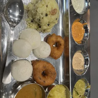 Idly Vada