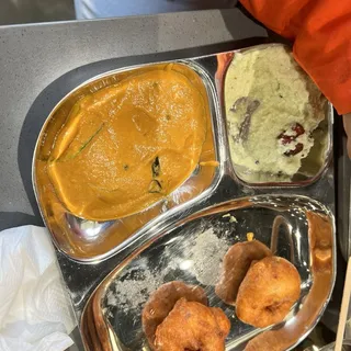 Medhu Vada