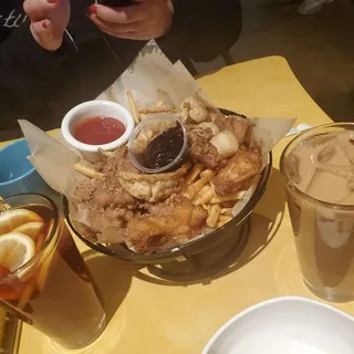 Fried Snacks Sampler Plate (Chef Selection)