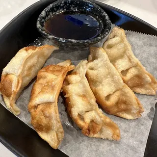 5 Gyoza
