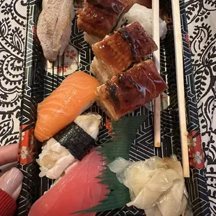 Eel plate