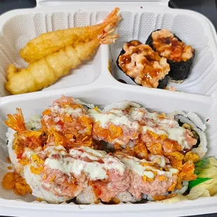 2 choice combo w/ shrimp tempura, spicy salmon nigiri and Dynamite maki...