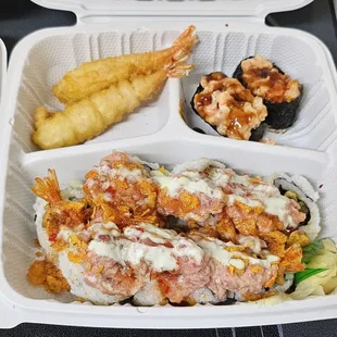 2 choice combo w/ Dynamite maki, shrimp tempura &amp; spicy salmon nigiri...