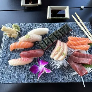 Sushi/Sashimi combo