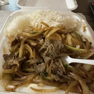 Szechuan Beef Moo Goo Gai Pan