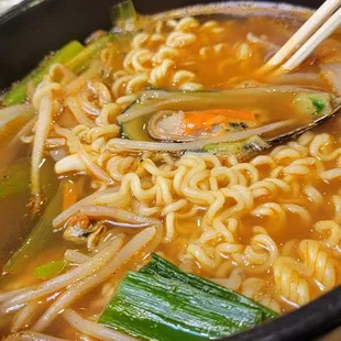 Seafood Ramyun (( Broth is delish!! ))