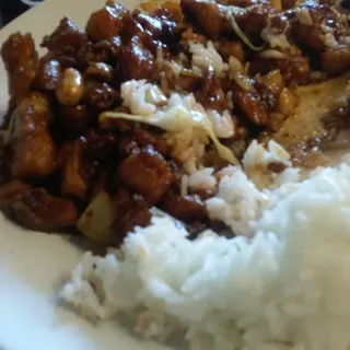 Kung pao chicken lunch special