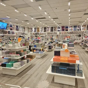 K-pop USA new store location