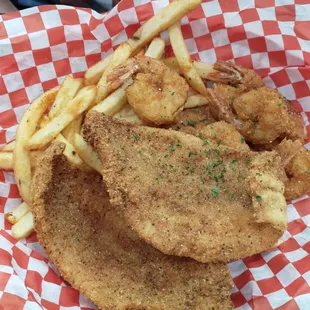 Fried Catfish and Shrimp Basket