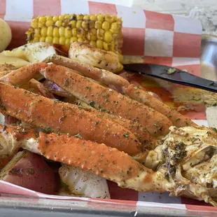 1. Krab and Shrimp Platter Lunch