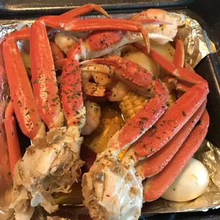 This is the large platter with crab legs. Good pricing for so much delicious food
