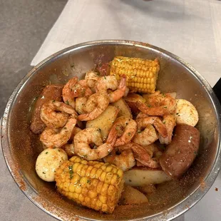 Shrimp,Sausage,Corn