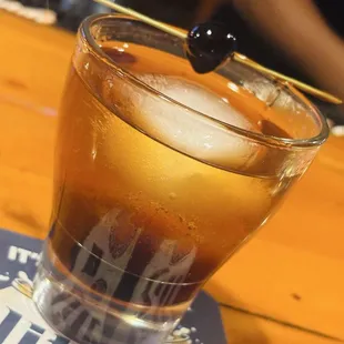 oysters and mussels, drink