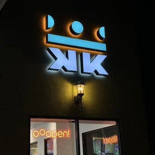 This is my go to local spot for boba. Krak boba please do more BOGO  .