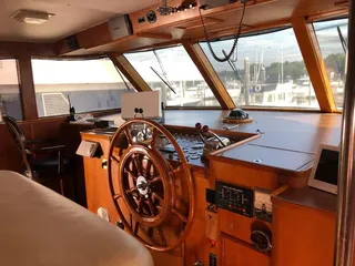 Waterside Yacht Charter