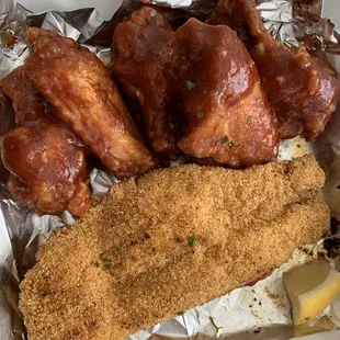 Spicy honey BBQ wings and fried catfish. Comes with 2 sides.