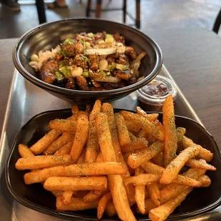 Chicken Bulgogi Bowl and Krave Fries with real honey hot topping yummyyyy