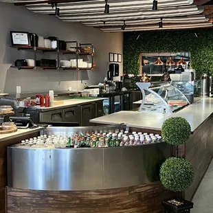 sushi and sashimi, interior