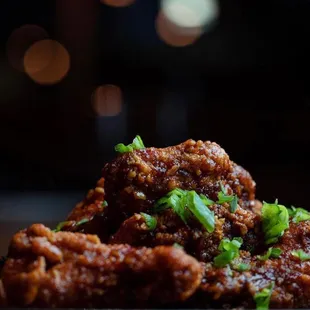 Crispy chicken wings with sweet Thai chili sauce