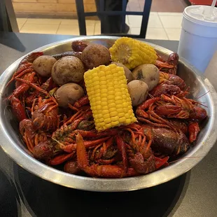 5 lb crawfish boil (extra potatoes)