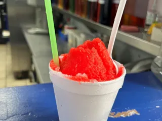 Lou-Lou’s Snoballs & Ice Cream